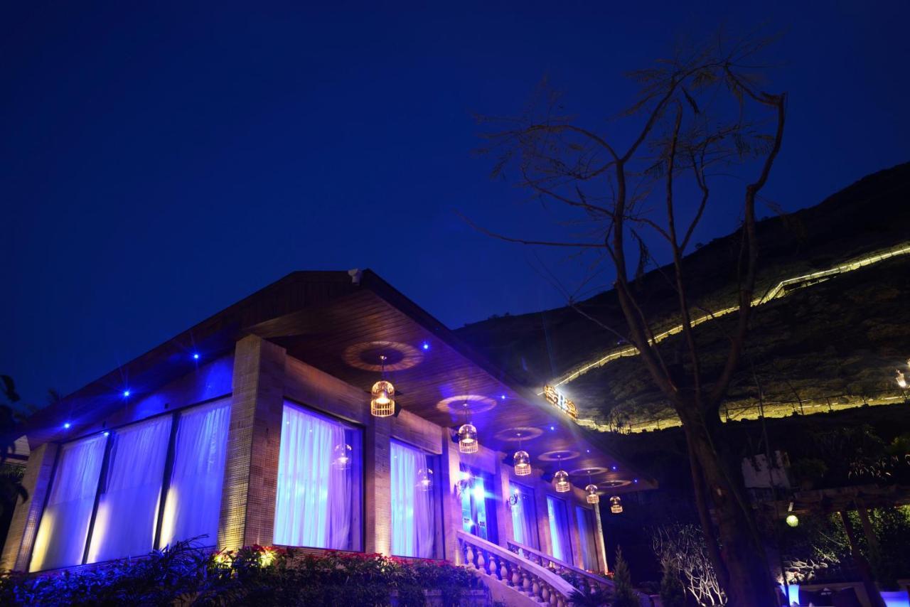 เดลลา รีสอร์ต Hotel โลนาวาลา ภายนอก รูปภาพ