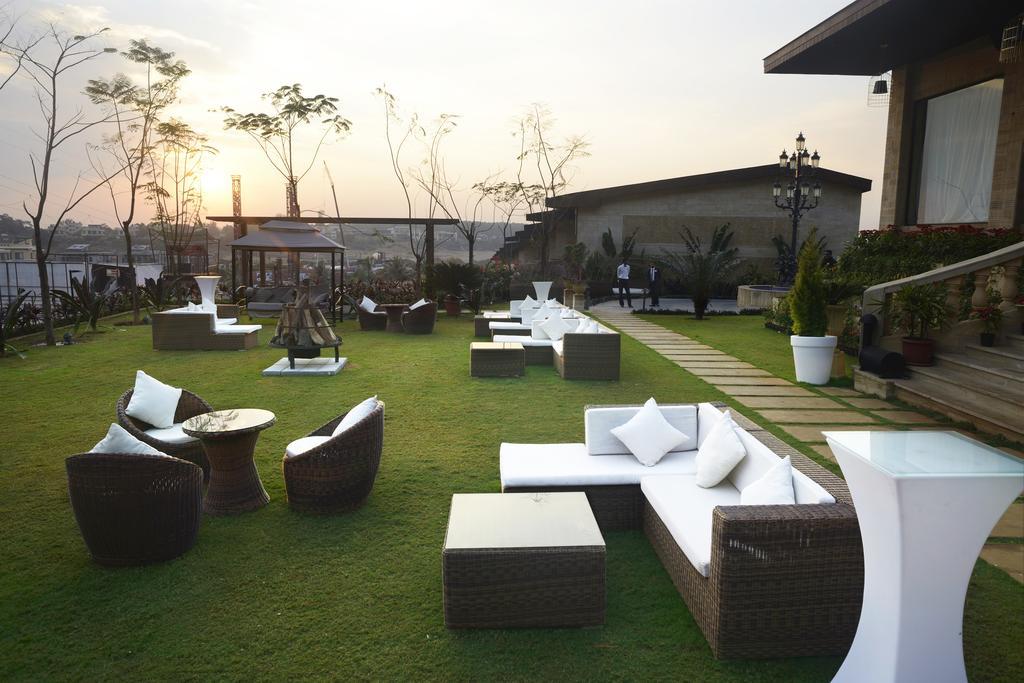 เดลลา รีสอร์ต Hotel โลนาวาลา ภายนอก รูปภาพ