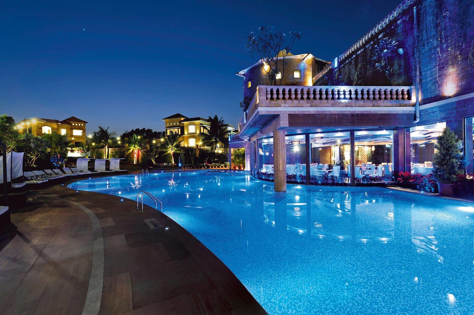 เดลลา รีสอร์ต Hotel โลนาวาลา ภายนอก รูปภาพ