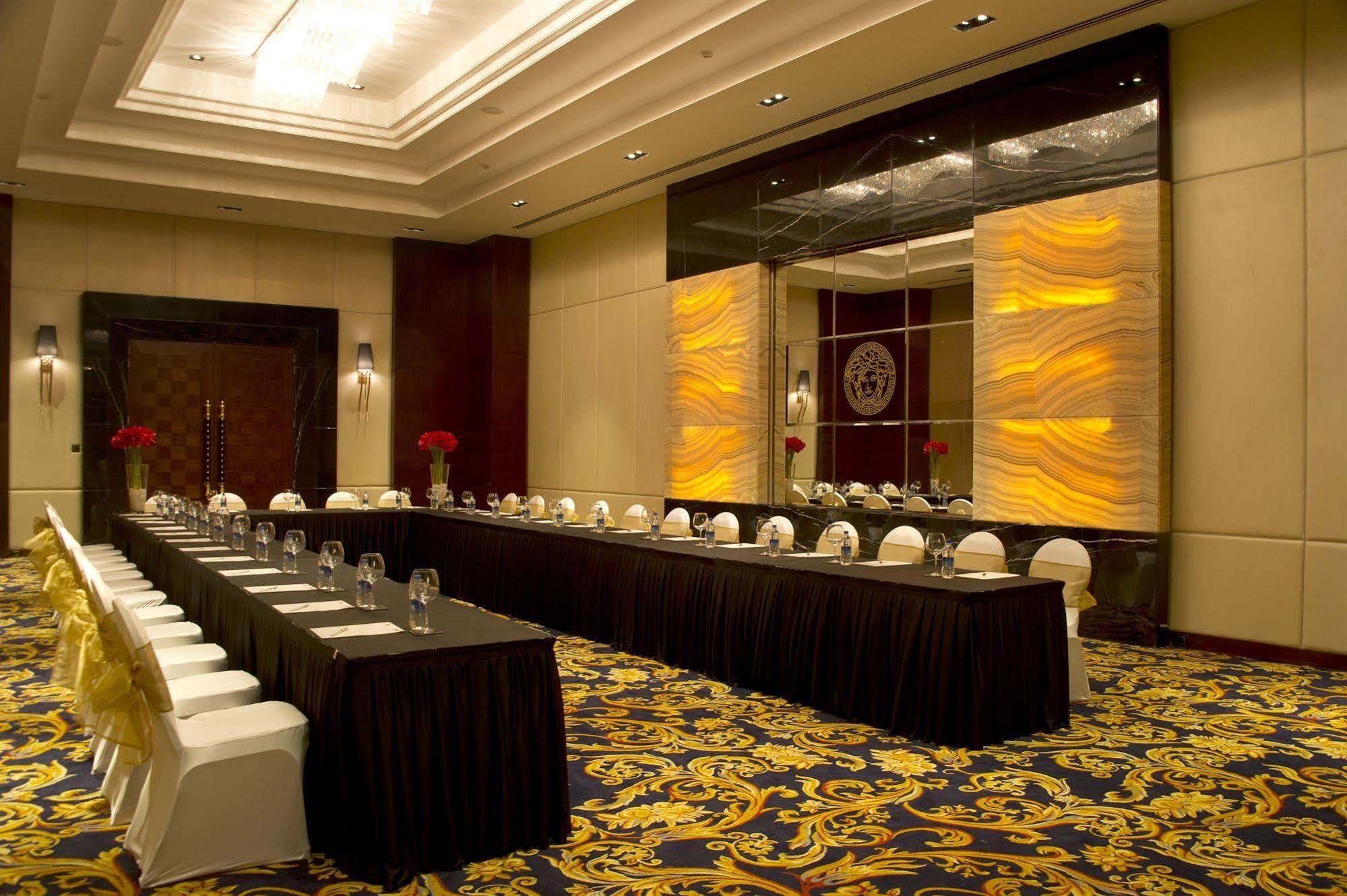 เดลลา รีสอร์ต Hotel โลนาวาลา ภายนอก รูปภาพ