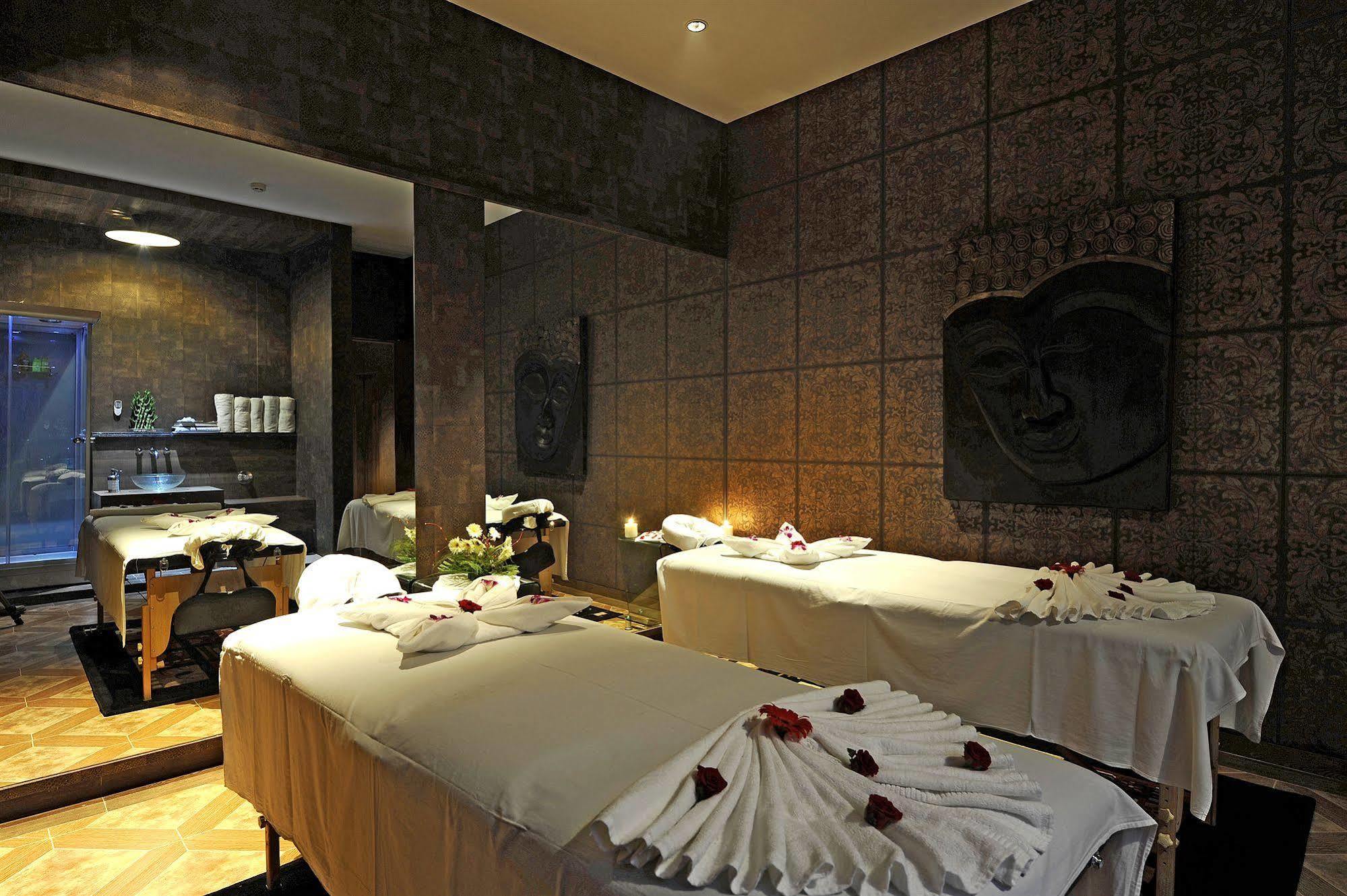 เดลลา รีสอร์ต Hotel โลนาวาลา ภายนอก รูปภาพ