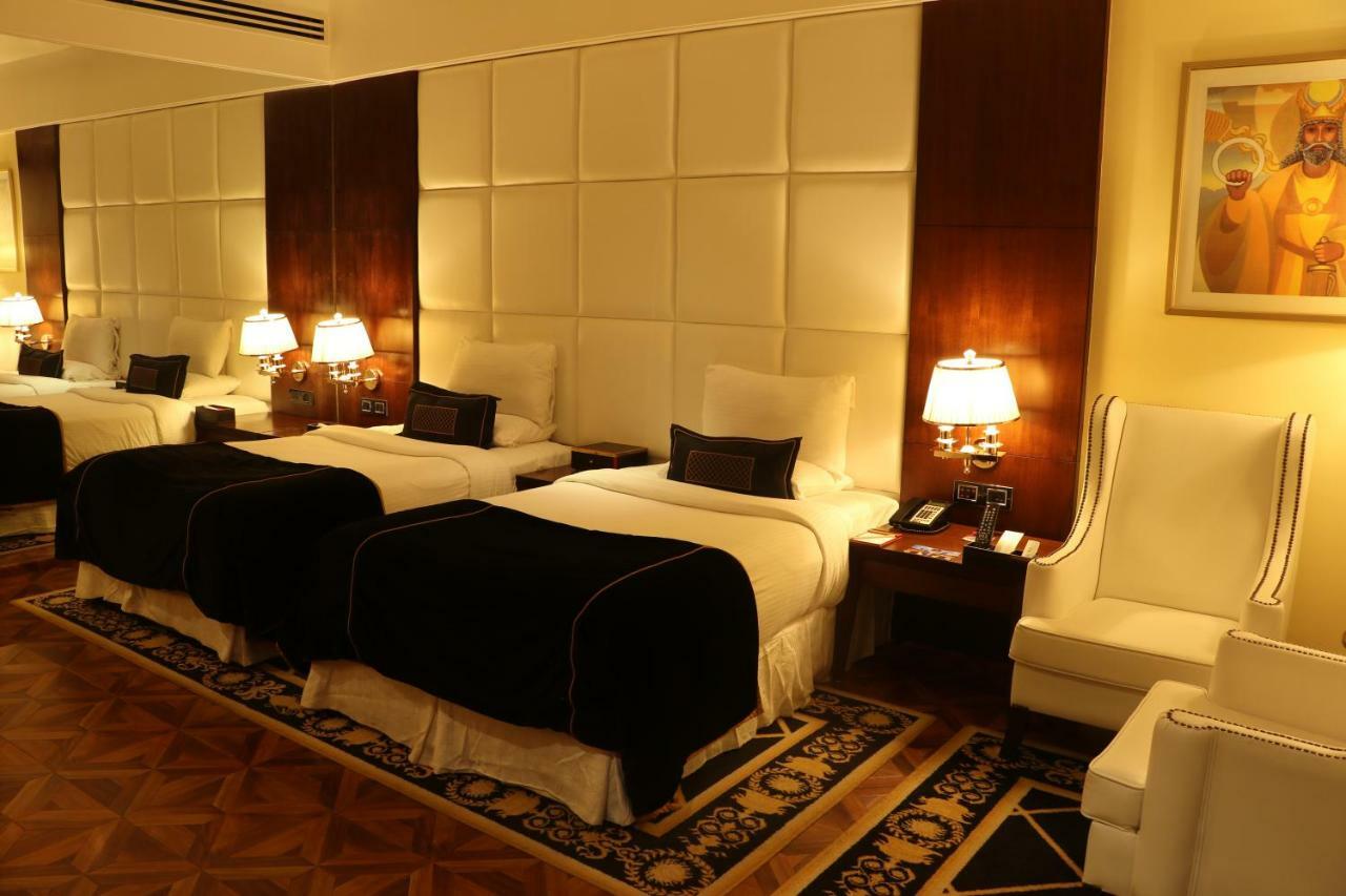 เดลลา รีสอร์ต Hotel โลนาวาลา ภายนอก รูปภาพ