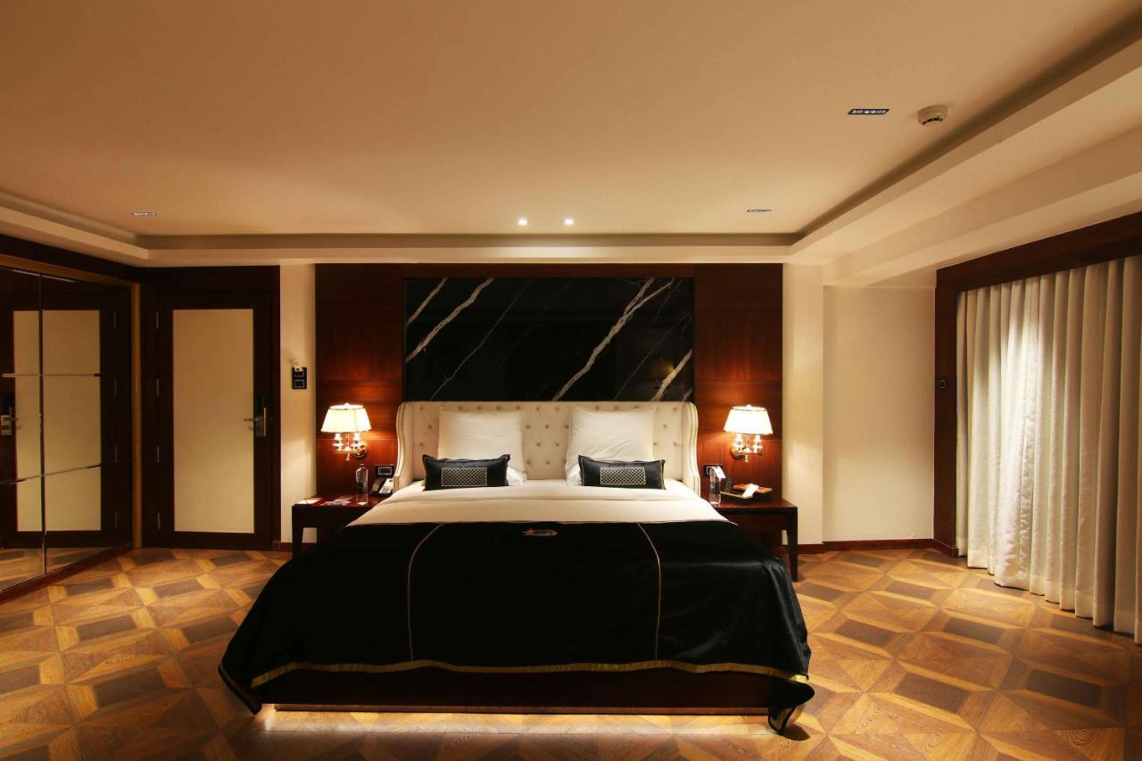 เดลลา รีสอร์ต Hotel โลนาวาลา ภายนอก รูปภาพ